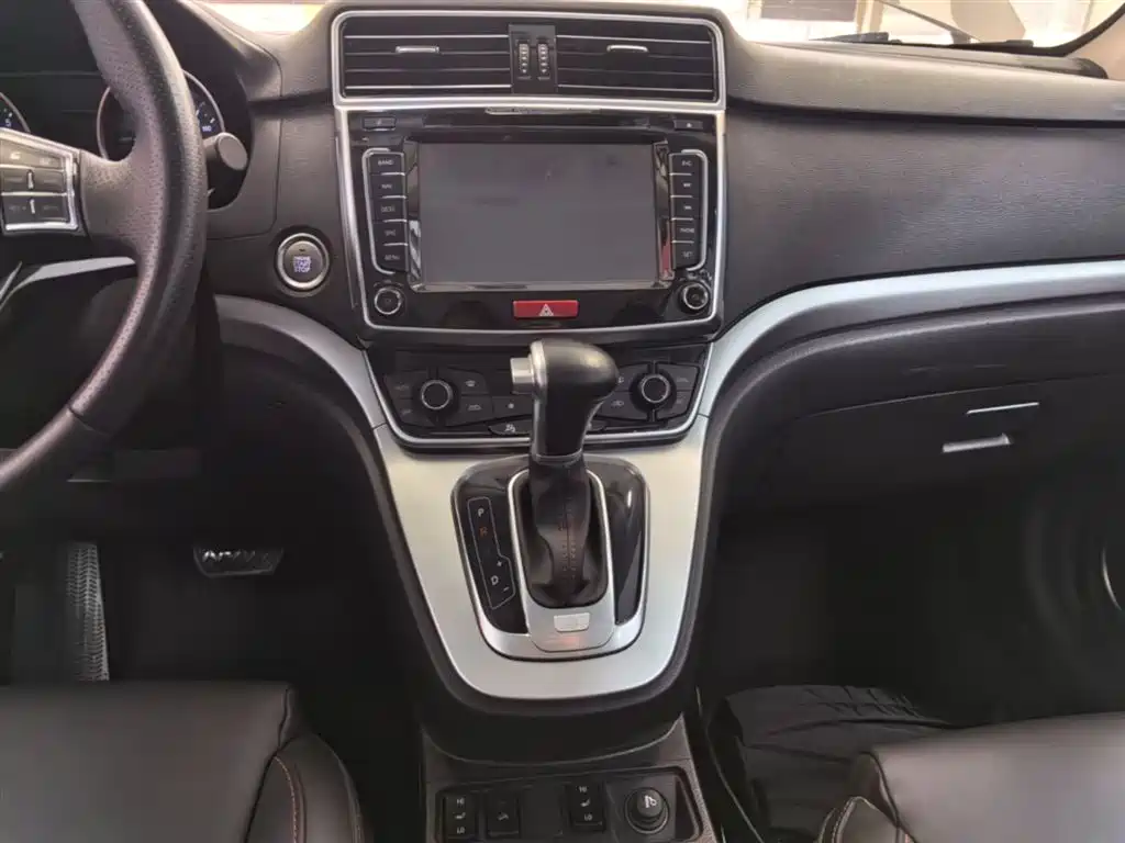 Haval H6 2015 Sport 1.5T Automatic 2WD Luxury фото 13