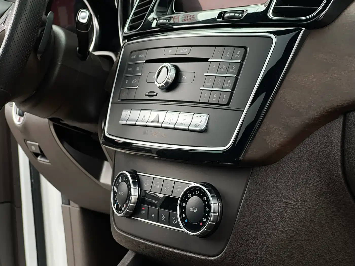 Mercedes-Benz GLE 2015 GLE 400 4MATIC фото 20