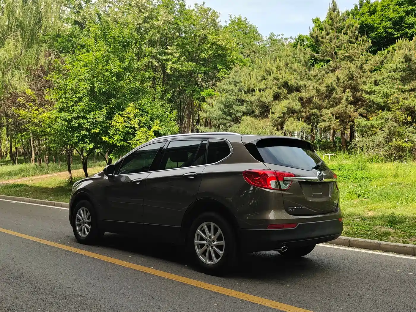 Buick Envision Plus 2016 20T 2WD Leading фото 8