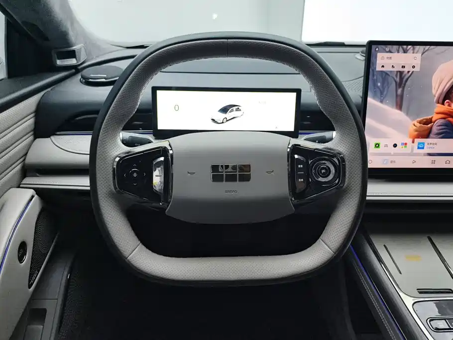 Geely Galaxy Galaxy Xingyao 8 2025 2025 Model 130km EM-i Flagship Edition