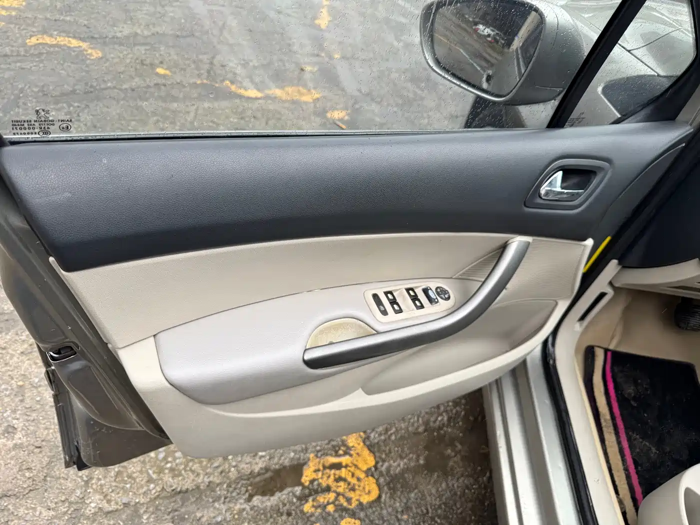 Peugeot 408 2011 2.0L Automatic Comfort Edition фото 10