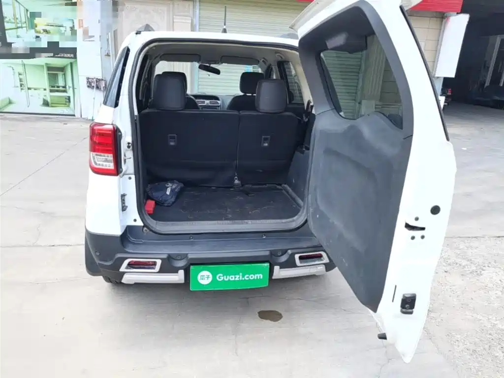 BAIC Huansu S2 2016 2016 1.5L Manual Startup Edition China IV