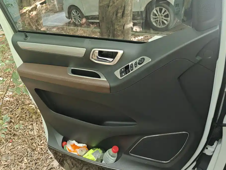 SAIC Maxus Maxus G10 2019 2019 PLUS 2.0T Auto Elite China VI