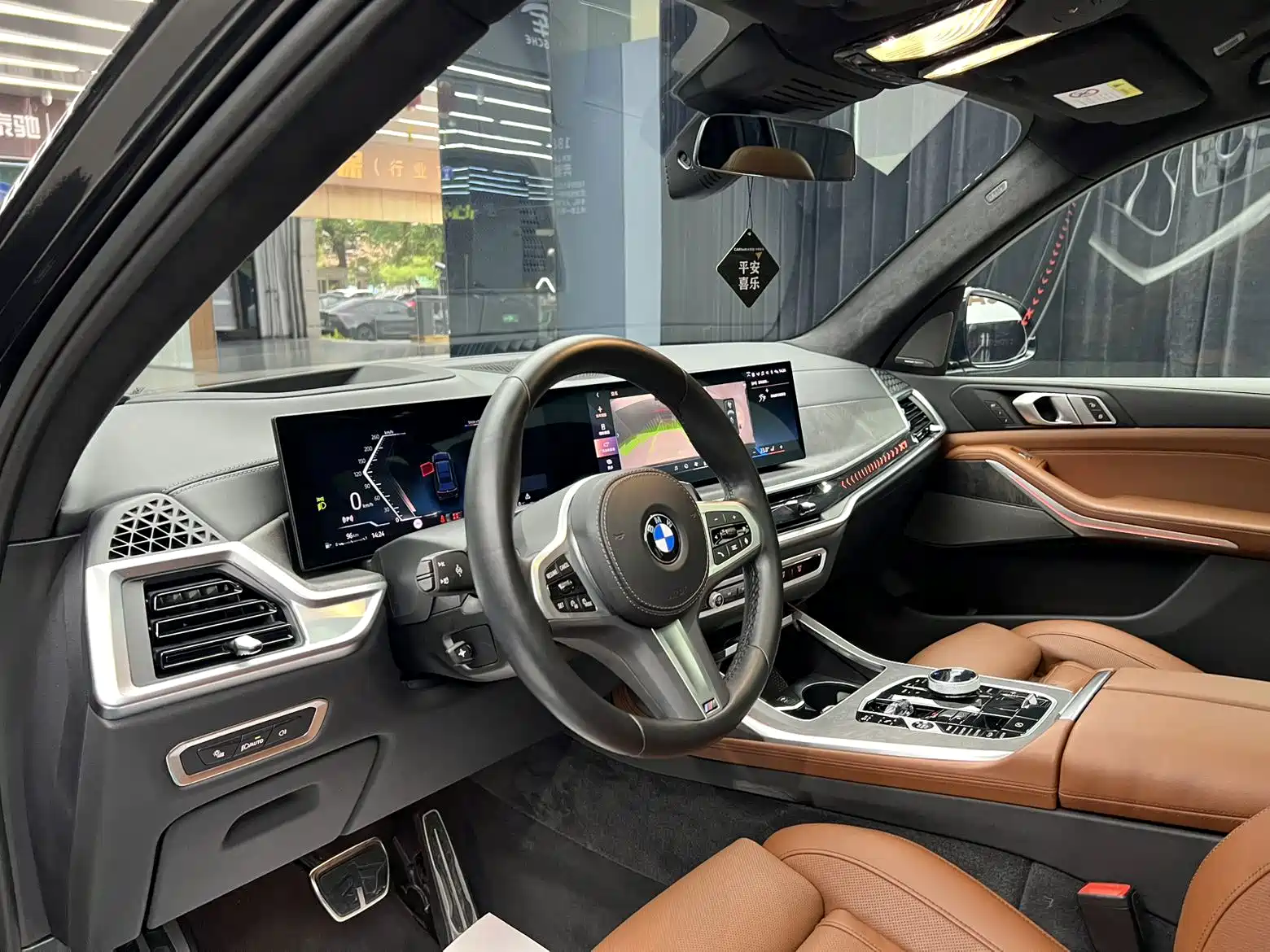 صورة 12 - BMW X7