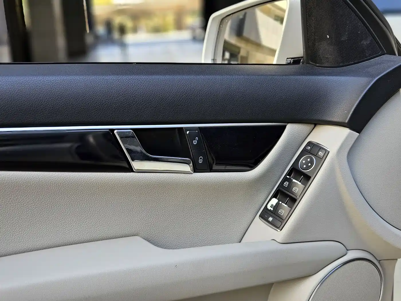 Mercedes-Benz C-Class 2013 Model C 180 CGI Classic фото 17