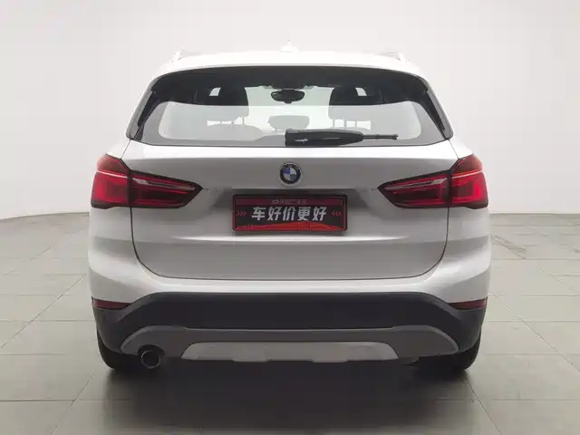 BMW X1 2018 sDrive18Li Premium Model — фото 4