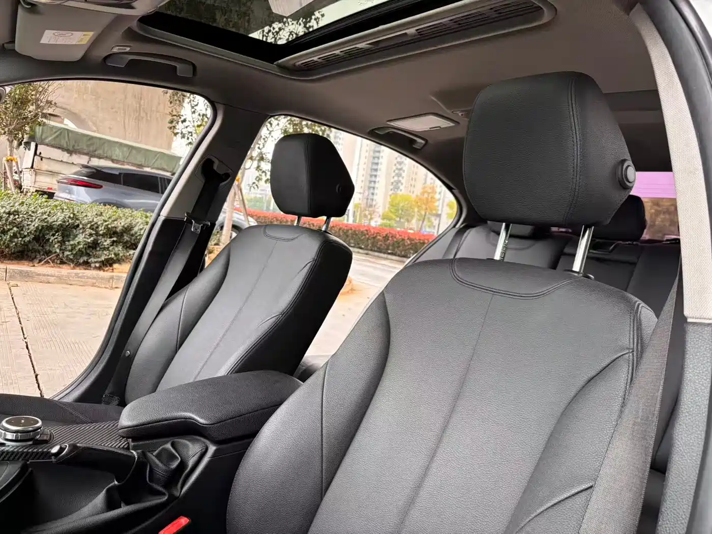 BMW 3 Series 2017 320Li M Sport фото 15