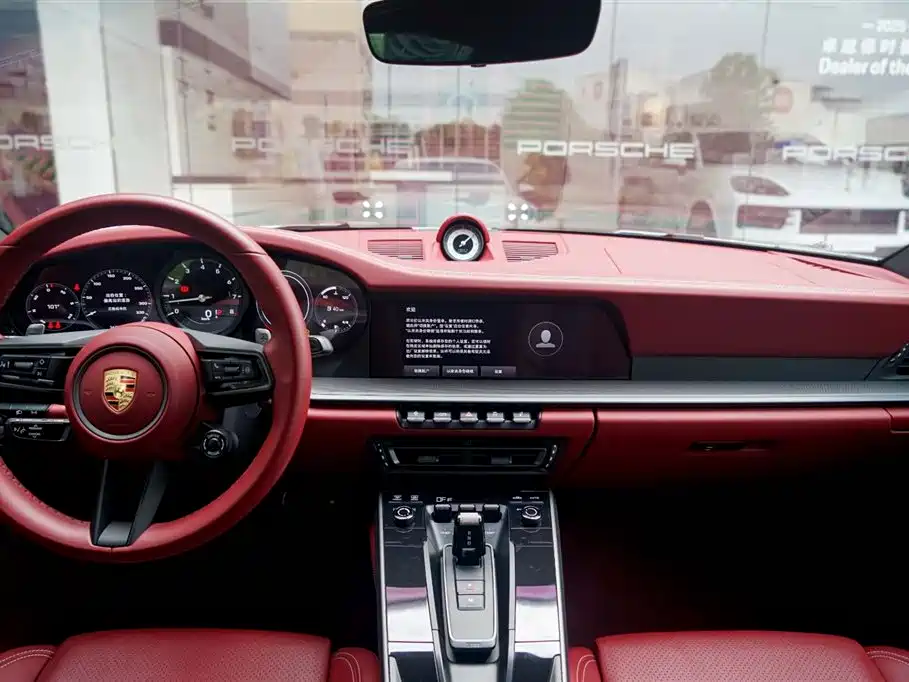 Porsche 911 2023 Carrera 3.0T фото 8