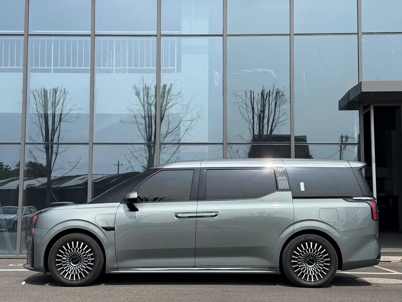 ZEEKR EXTREME KRYPTON 009