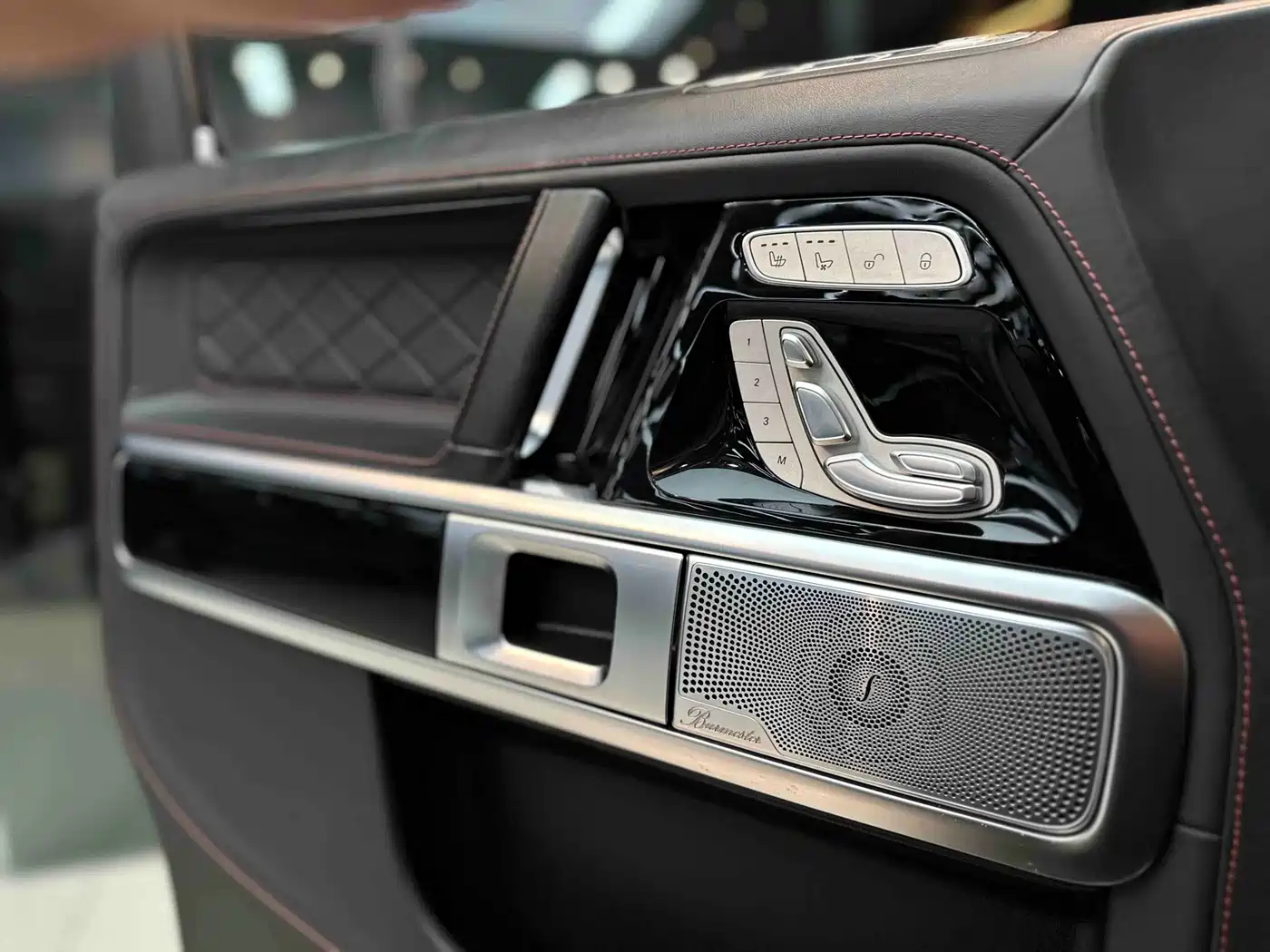 Mercedes-Benz G-Class 2023 G 500 фото 18
