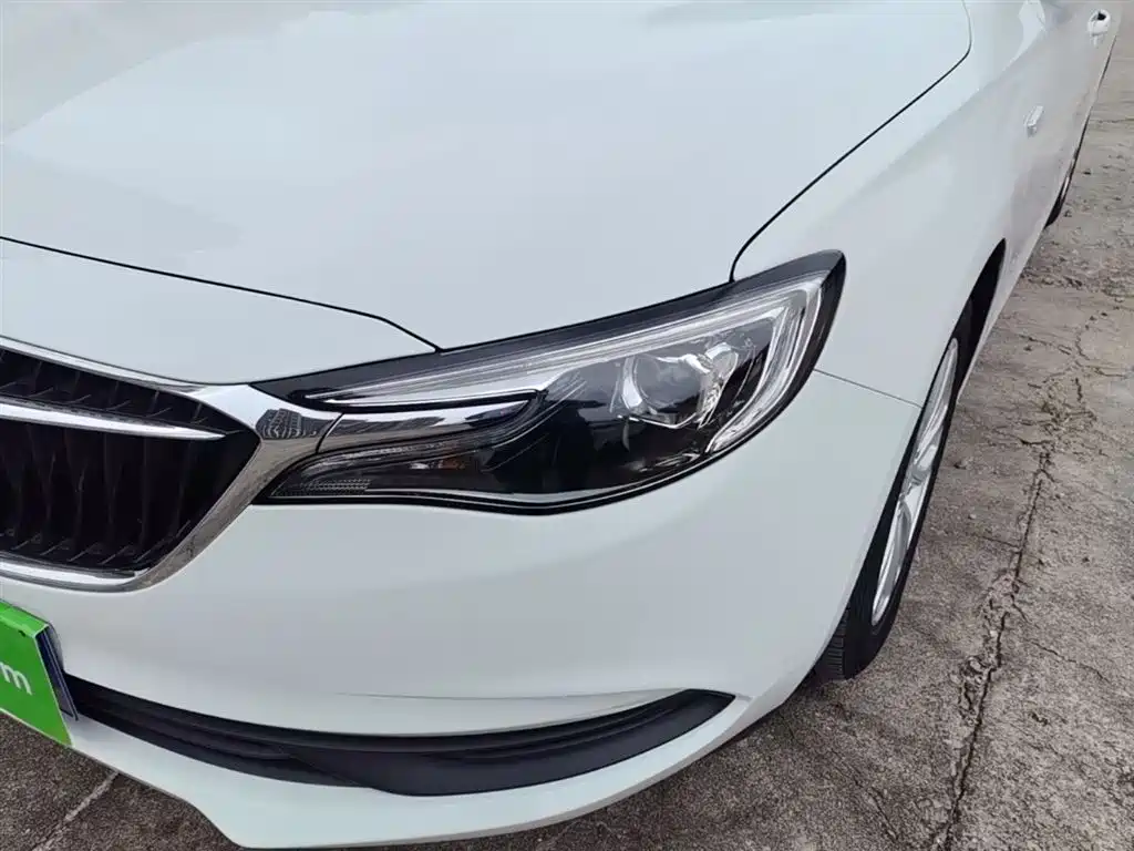 Buick Excelle 2021 Facelift Exemplar 1.5L Auto Progressive фото 24