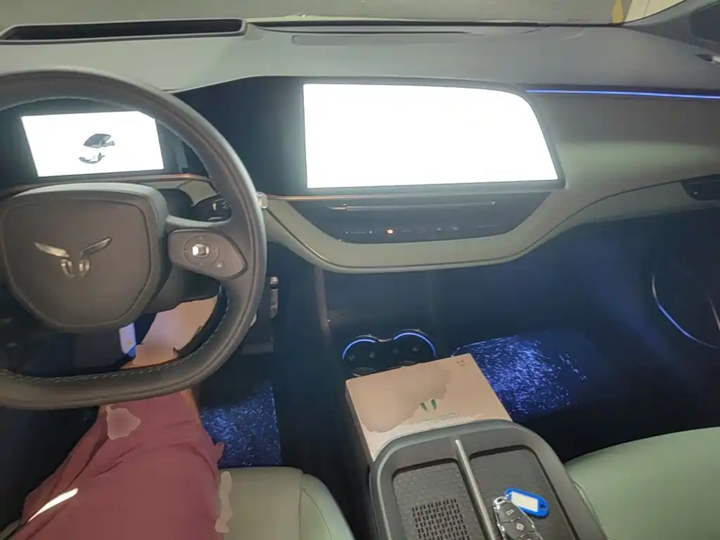 Hongqi EH7 2026 2025 690 Smart Selection Edition