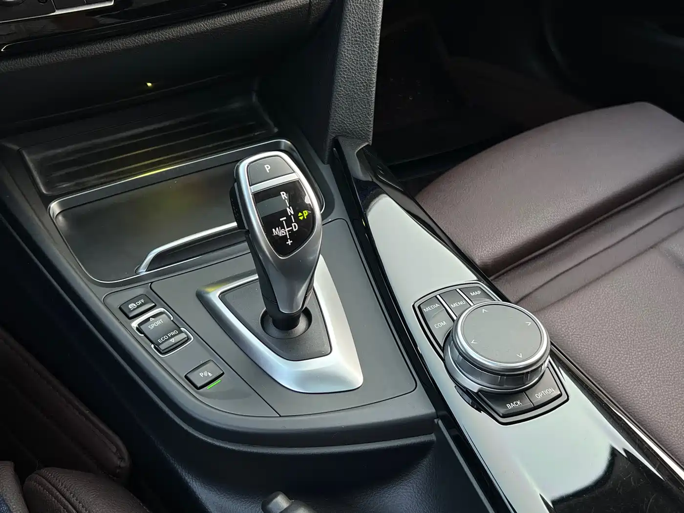 BMW 3 Series 2019 320Li M Luxury Package фото 6