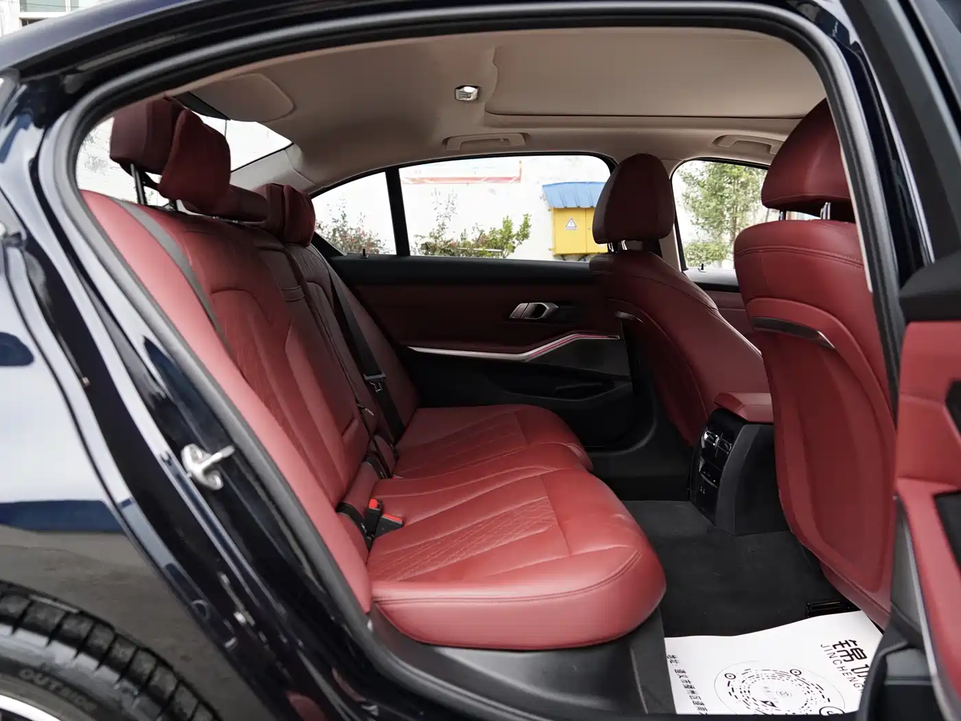 BMW 3 Series 2023 325Li M Sport Package фото 6