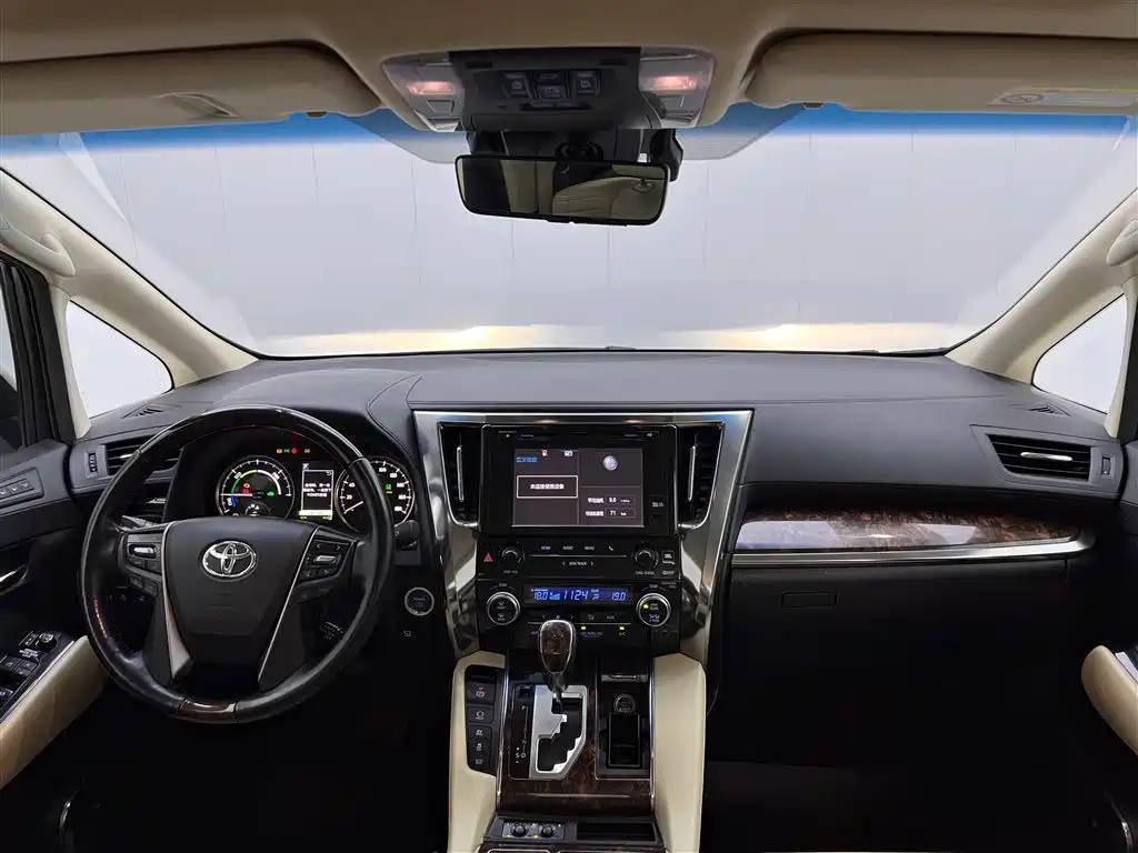 Toyota Alphard 2019 Hybrid 2.5L Luxury фото 14