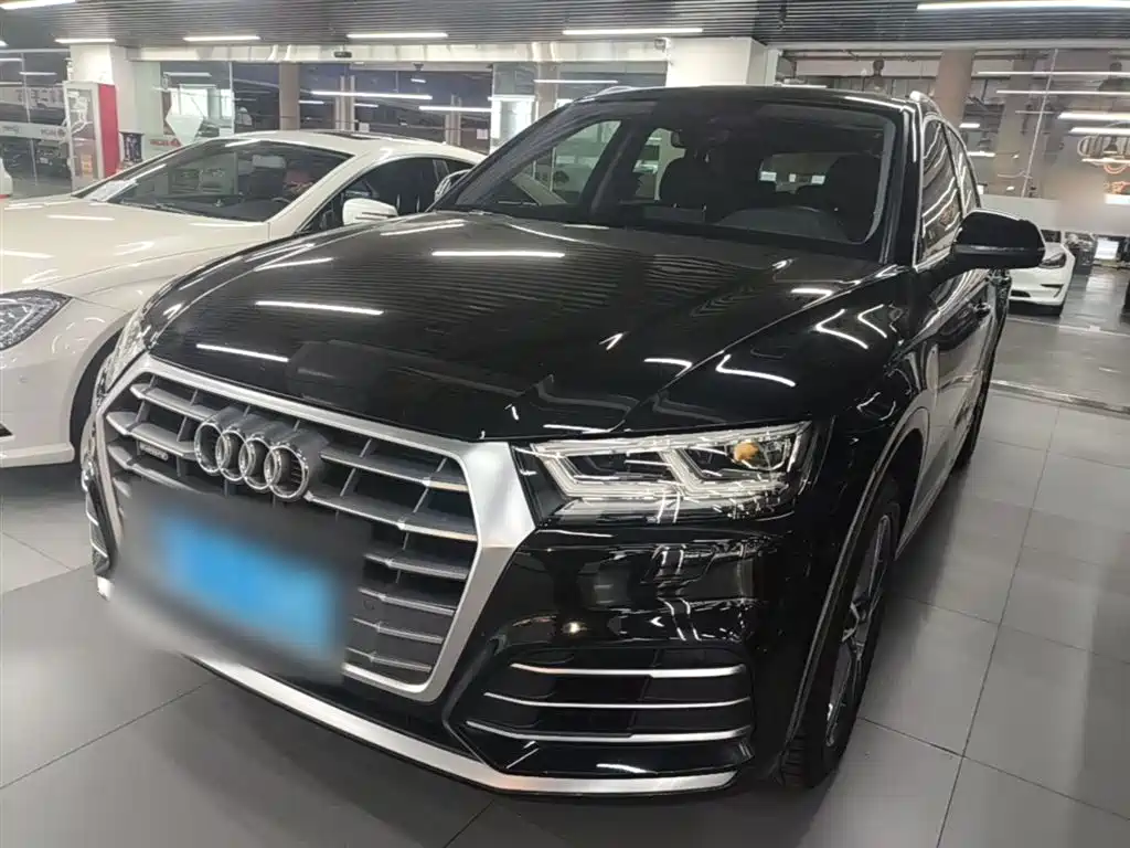 Audi Q5L 2020 Facelift 40 TFSI Honor Fashion
