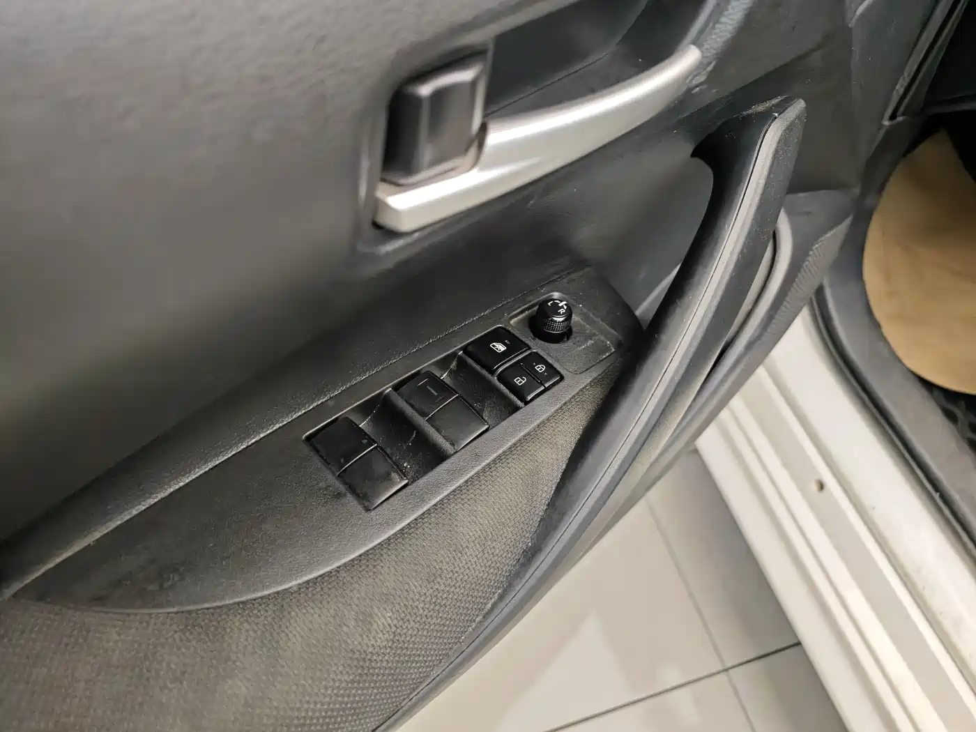 Toyota Levin 2022 TNGA 1.5L CVT Progressive Edition фото 10