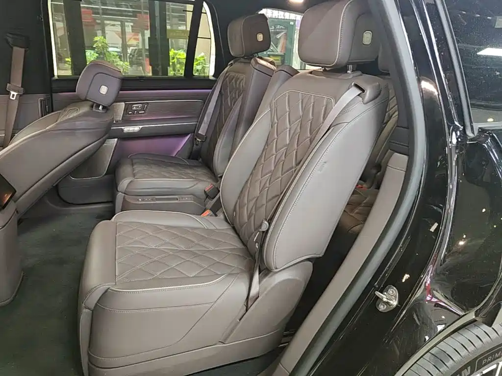NIO ES8 2026 2025 Model 6-Seat Executive Luxury Edition