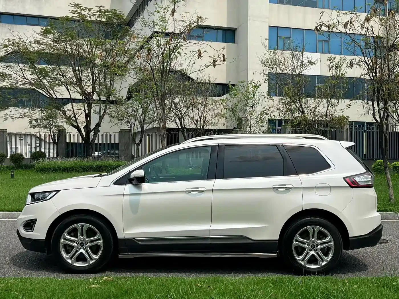 Ford Edge 2016 2015 2.0T GTDi 4WD Luxury