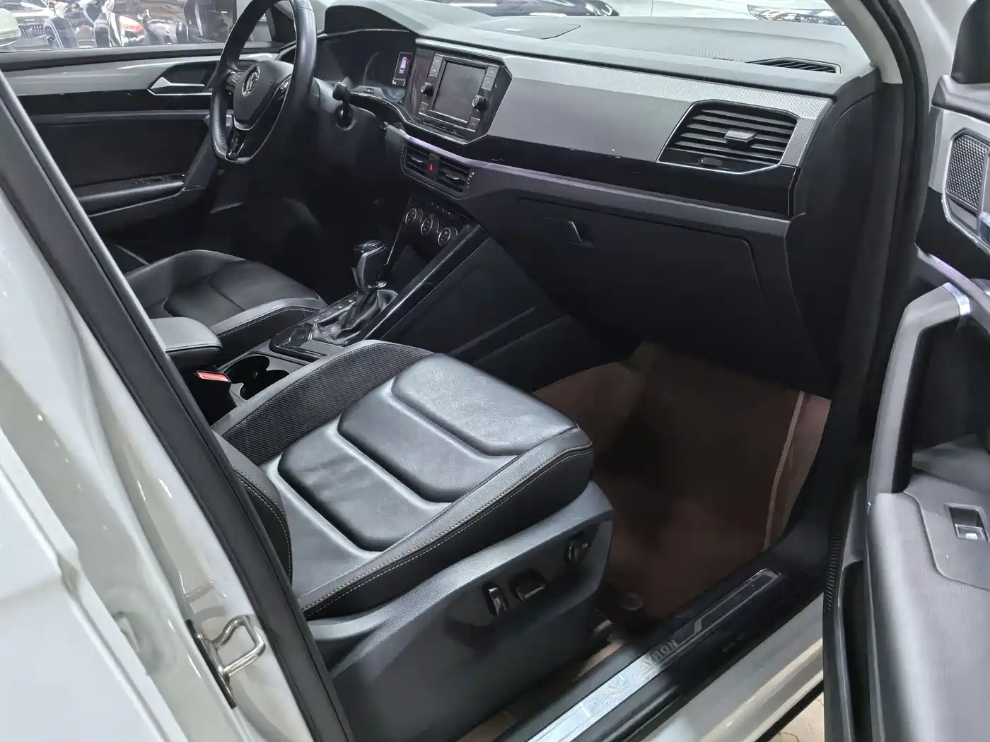 Volkswagen Tayron 2019 Expedition 280TSI 2WD Luxury (China VI) фото 12