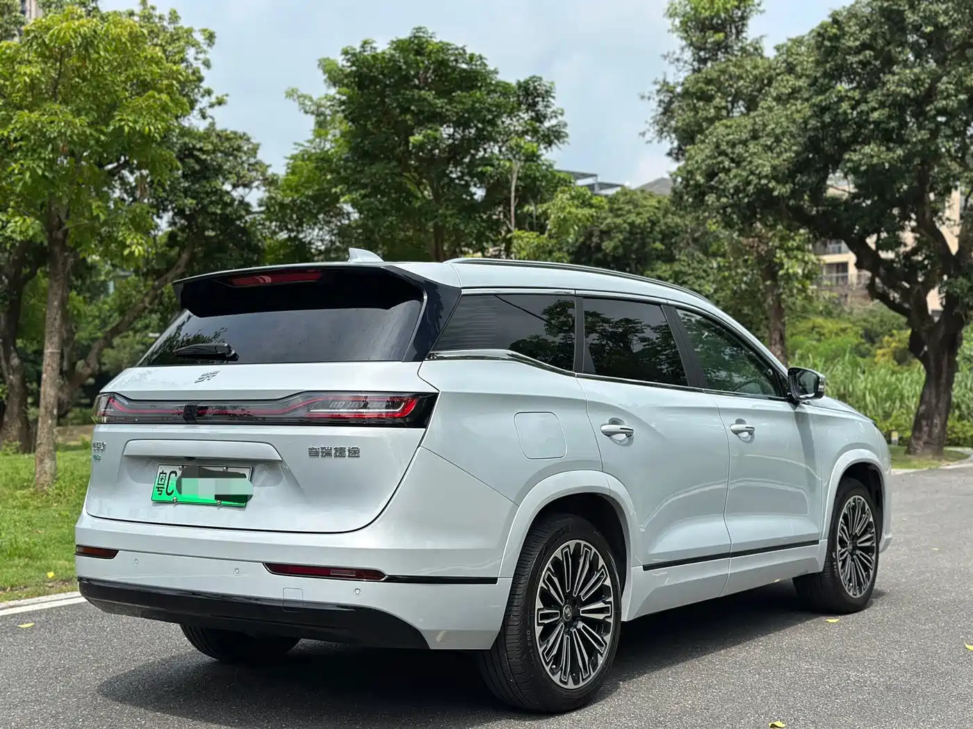Jetour Shanhai L9 2025 2025 Model 1.5TD 2DHT Flagship 6-Seater