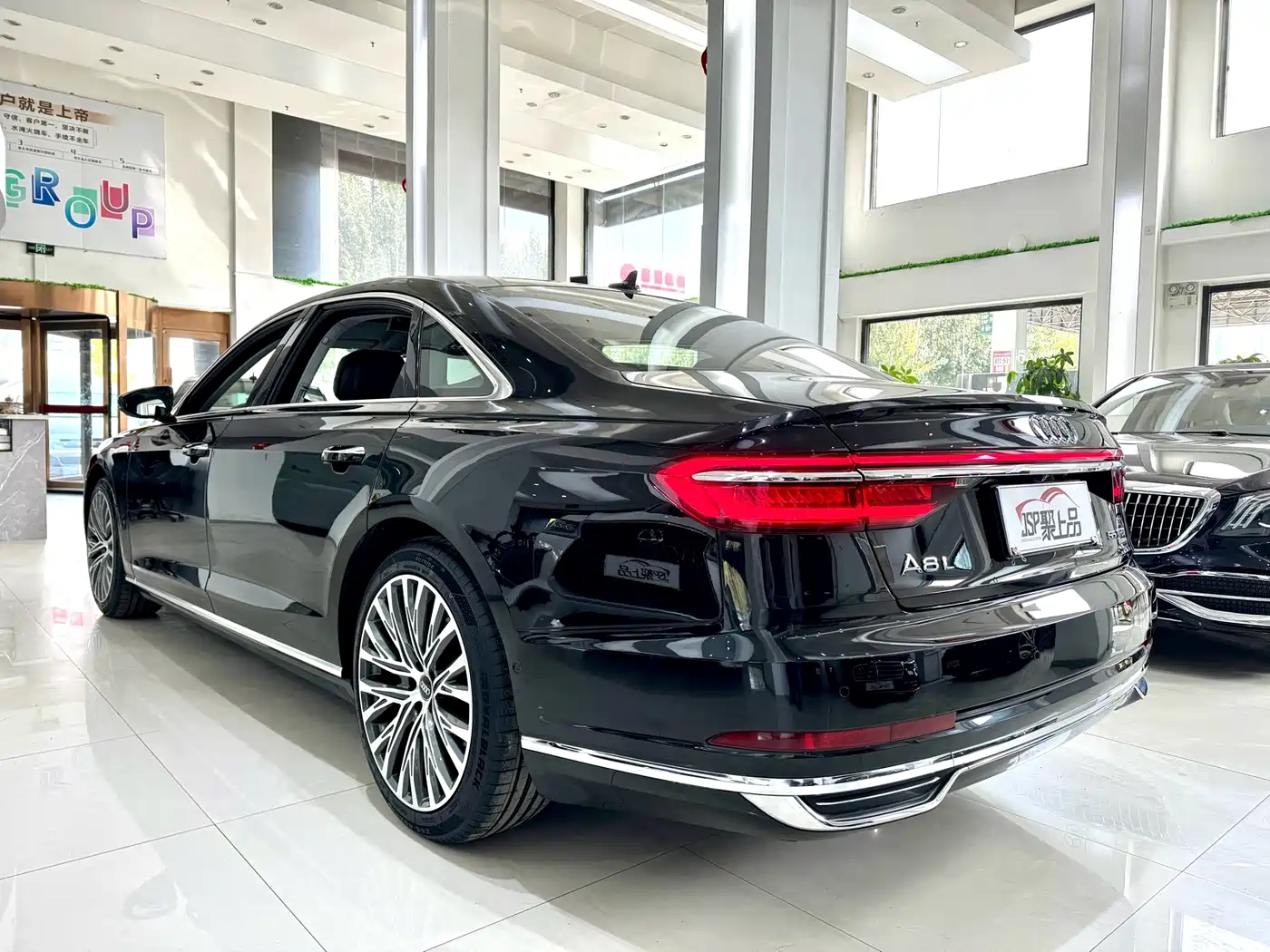 Audi A8 2018 A8L 55 TFSI quattro Launch Premium фото 23