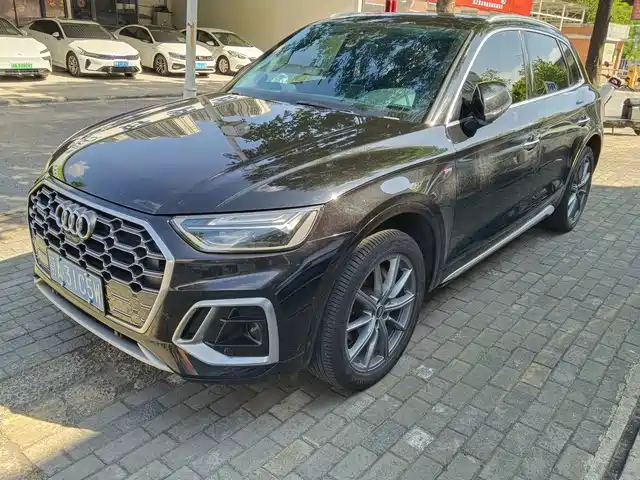 Audi Q5L 2021
