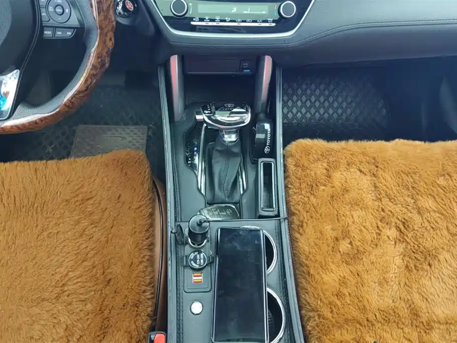 Toyota Corolla Cross 2023 2.0L Elite Edition фото 16