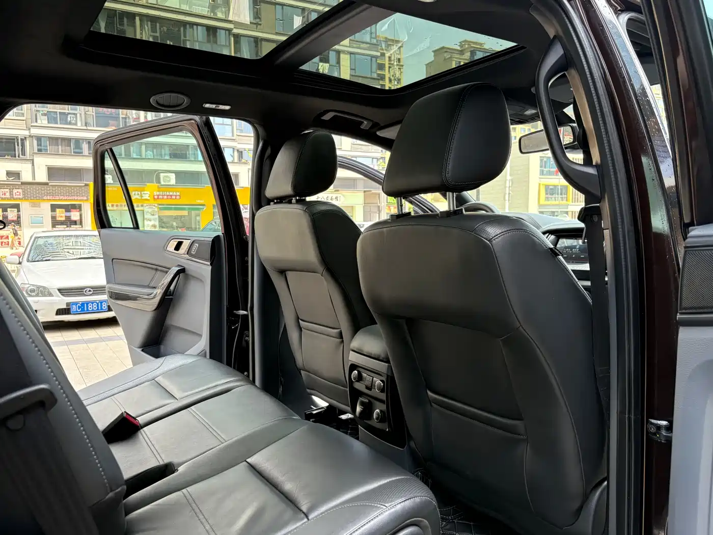 Ford Everest 2018 2016 2.0T Gasoline Automatic 4WD Luxury Edition
