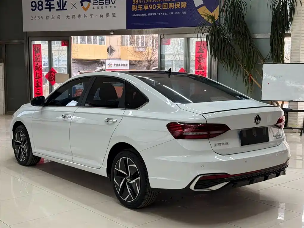 Volkswagen Lavida 2023 280TSI DSG Starlight Comfort Edition фото 6
