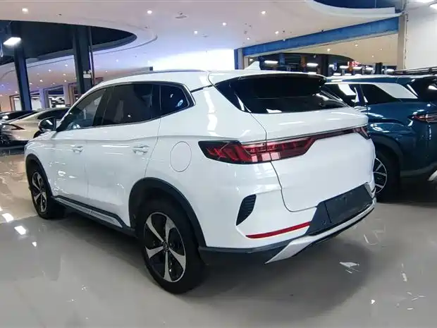 BYD Song PLUS PHEV 2021 DM-i 51KM Honor фото 13