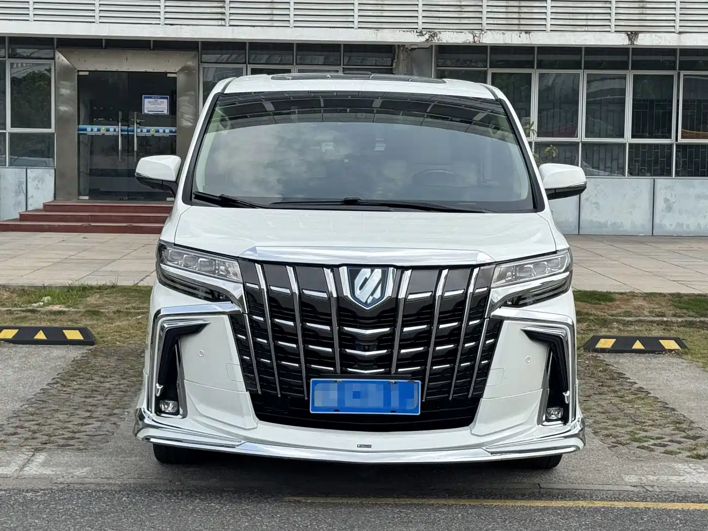 Toyota Alphard 2015 3.5L Premium Edition