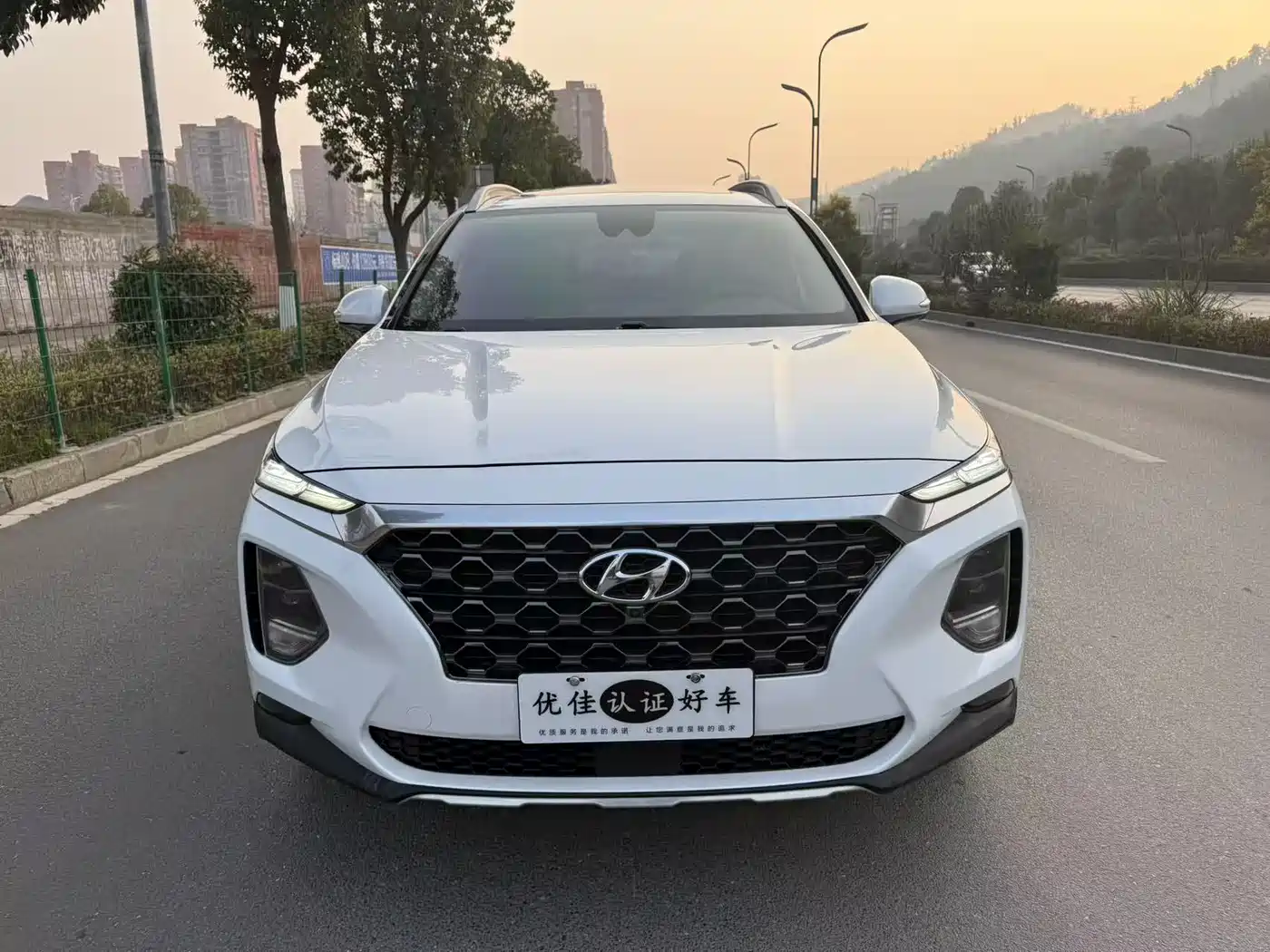 Hyundai Santa Fe 2019 380 TGDi TOP Automatic 4WD Flagship (HTRAC) China V фото 2