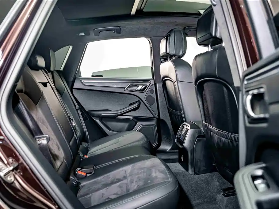 Porsche Macan 2018 Macan 2.0T фото 21