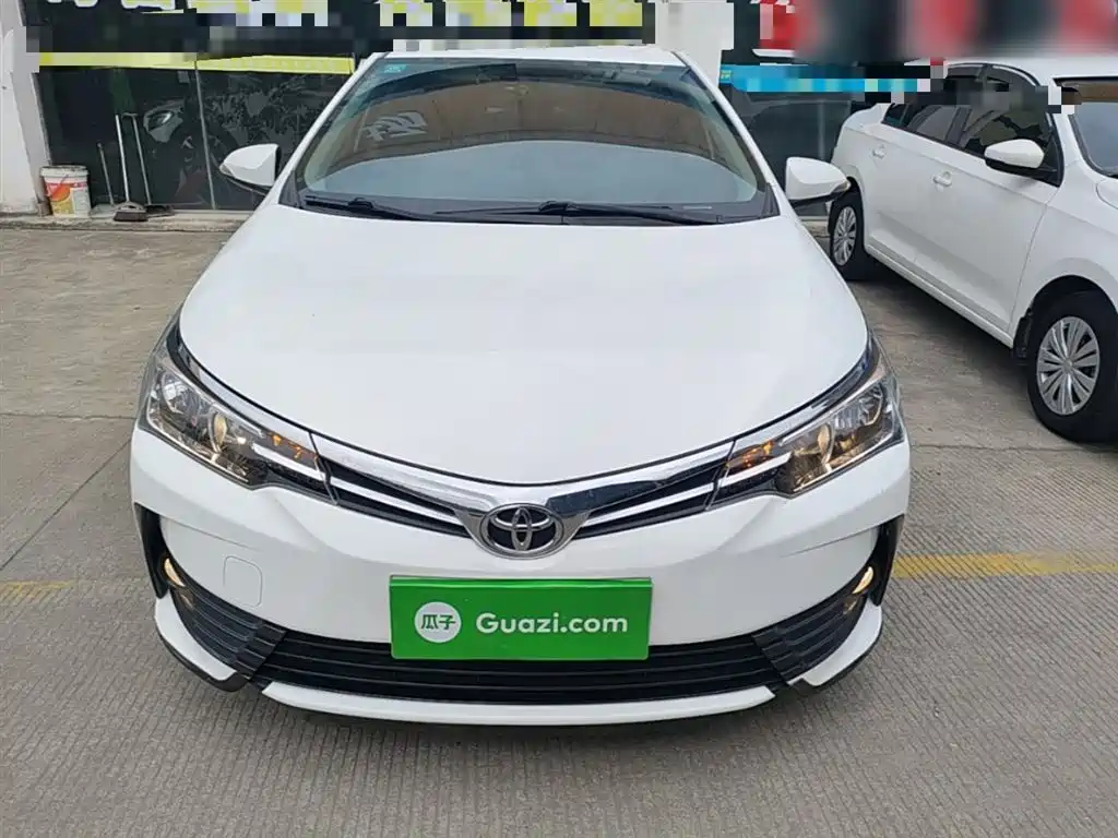 Toyota Corolla 2017 Facelift 1.2T S-CVT GL-i фото 3