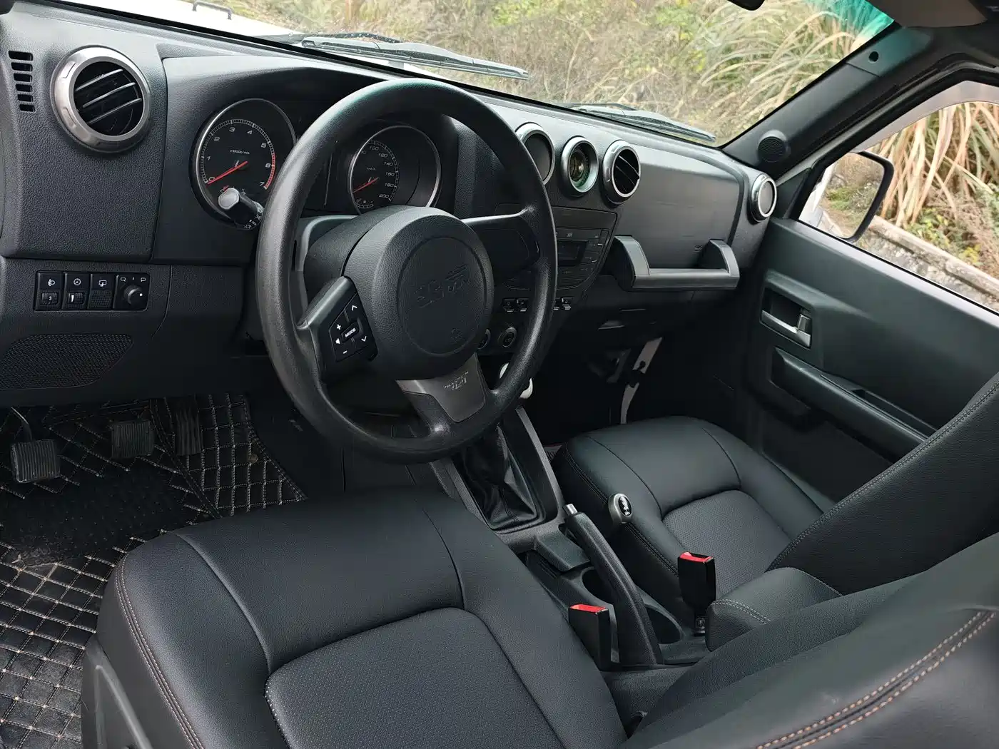 BAIC ORV Beijing Offroad BJ40 2014 2.4L Manual Cross Country фото 4