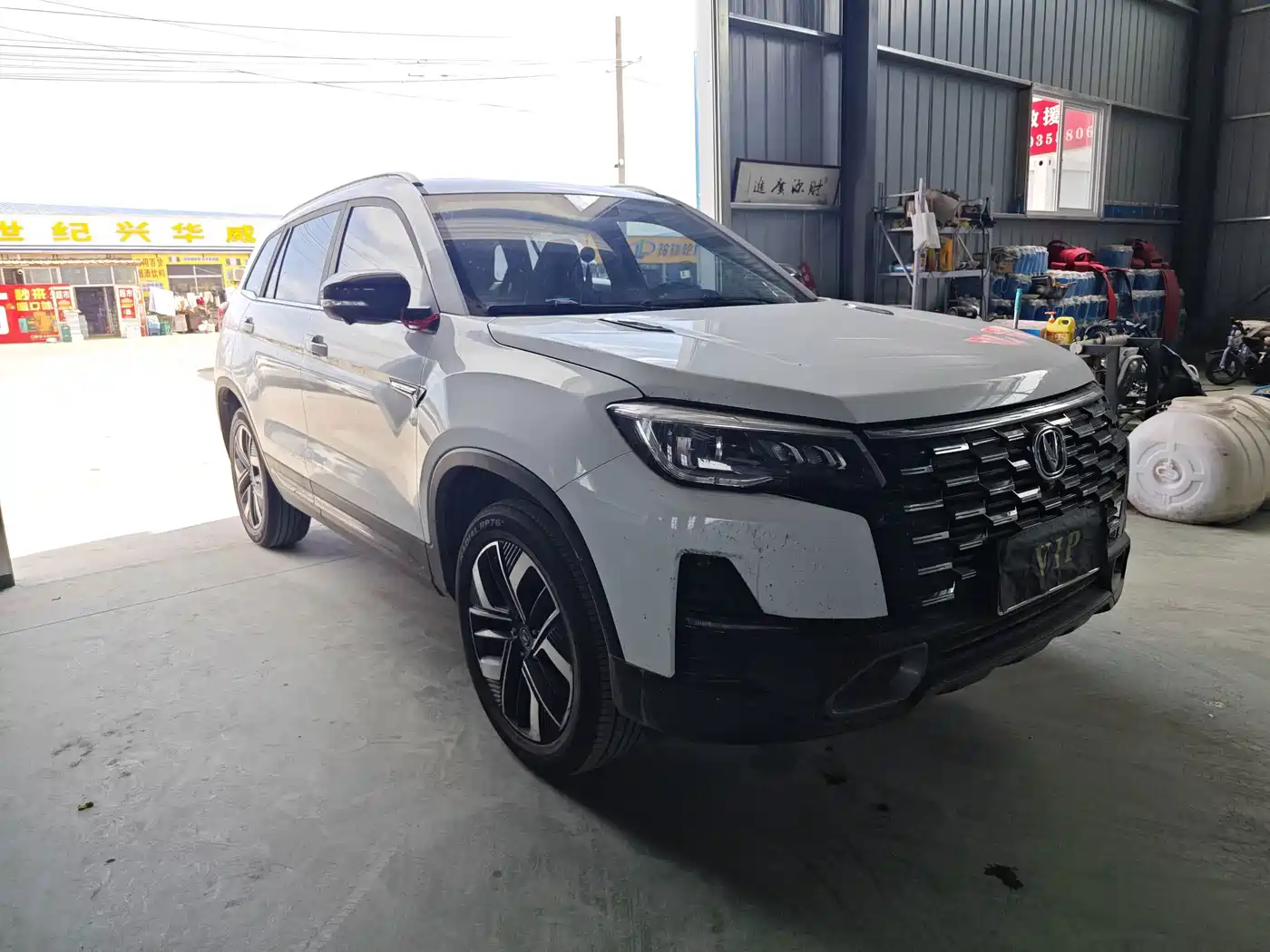 Фото 3 - Changan CS75