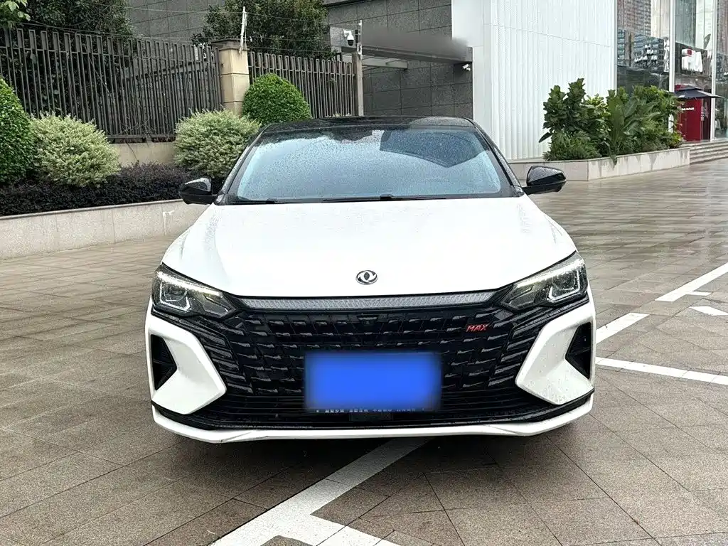 Dongfeng Aeolus Yixuan MAX 2022 2021 1.5T Super Cool Dad Edition