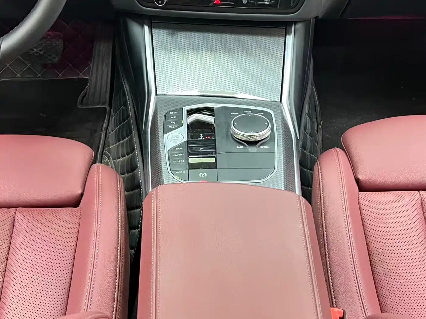 BMW 3 Series 2024 325i M Sport Shadowline Package фото 18