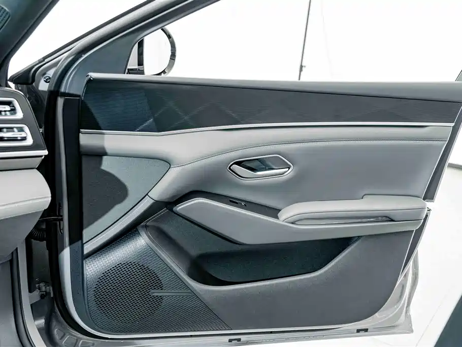 BYD Qin L 2026 2026 Model DM-i 210KM Superior Edition