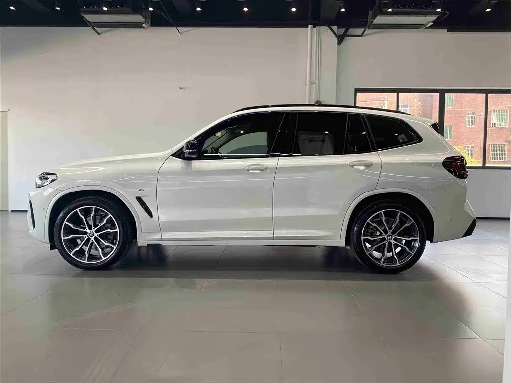 BMW X3 2022 xDrive30i Leading M Night Package фото 3