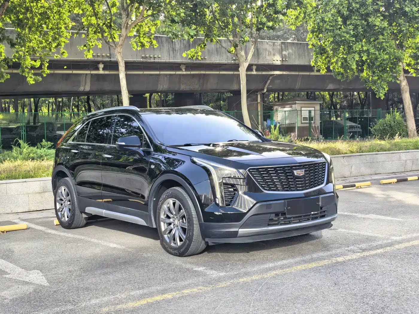 Cadillac XT4 2020 Facelift 28T 2WD Leading фото 3