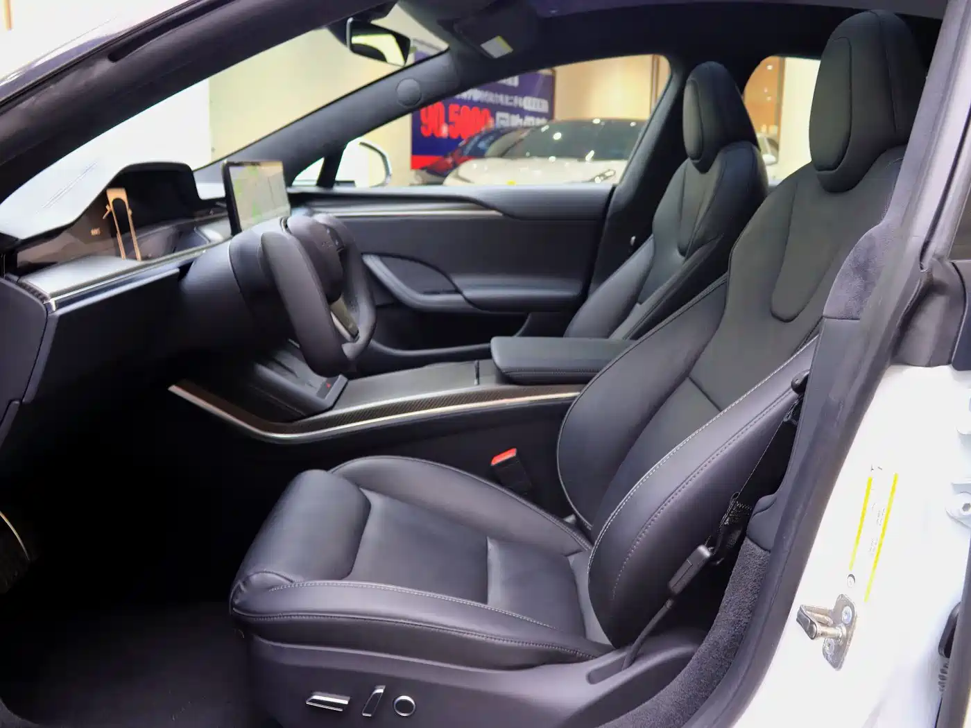 Tesla Model S 2023 Tri-motor AWD Plaid фото 5