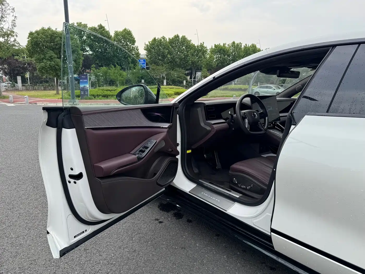 Denza Z9GT 2024 1100 AWD Ultra Edition фото 4