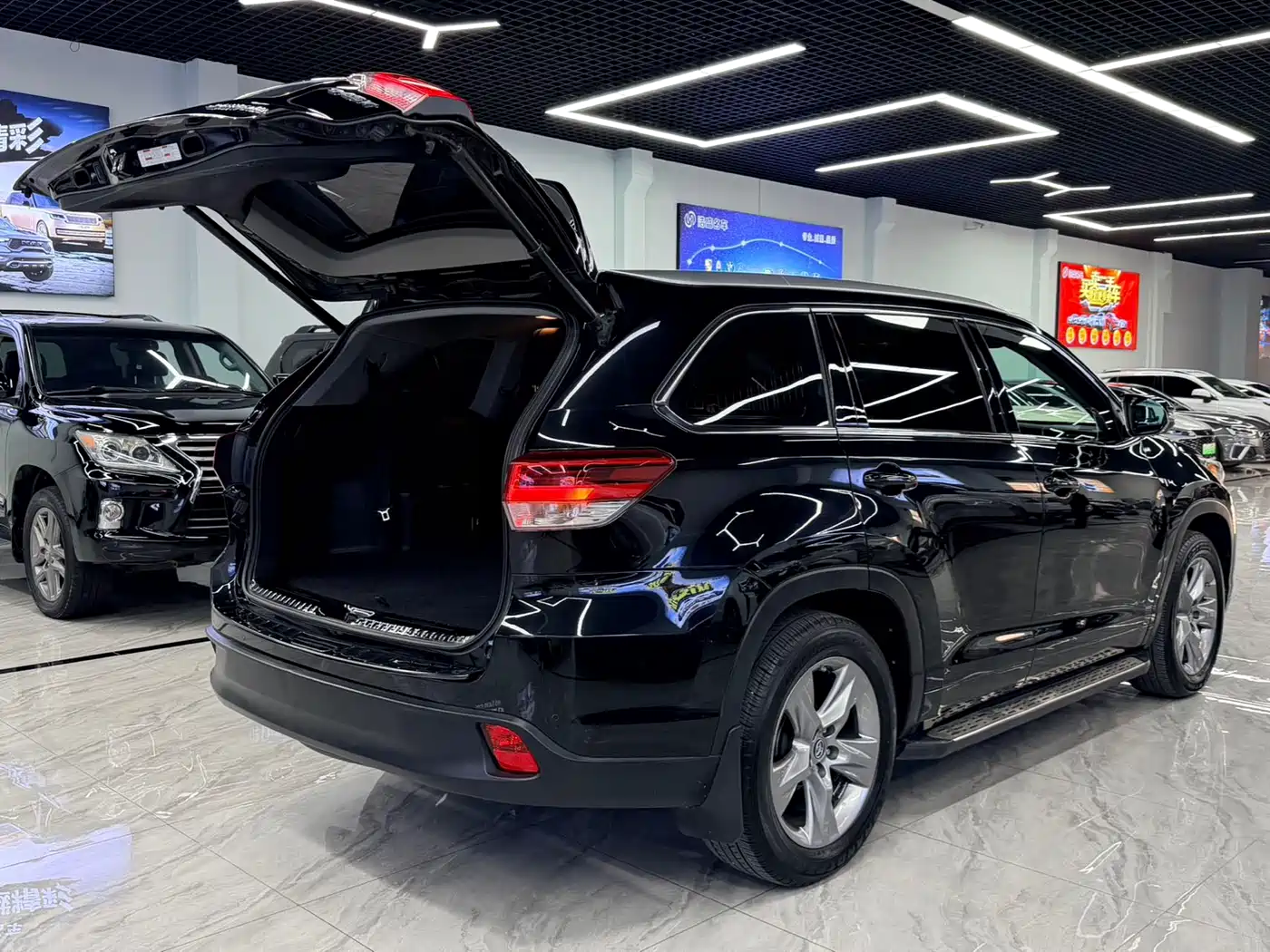 Toyota Highlander 2018 2.0T 4WD Premium 7-seater China VI фото 5