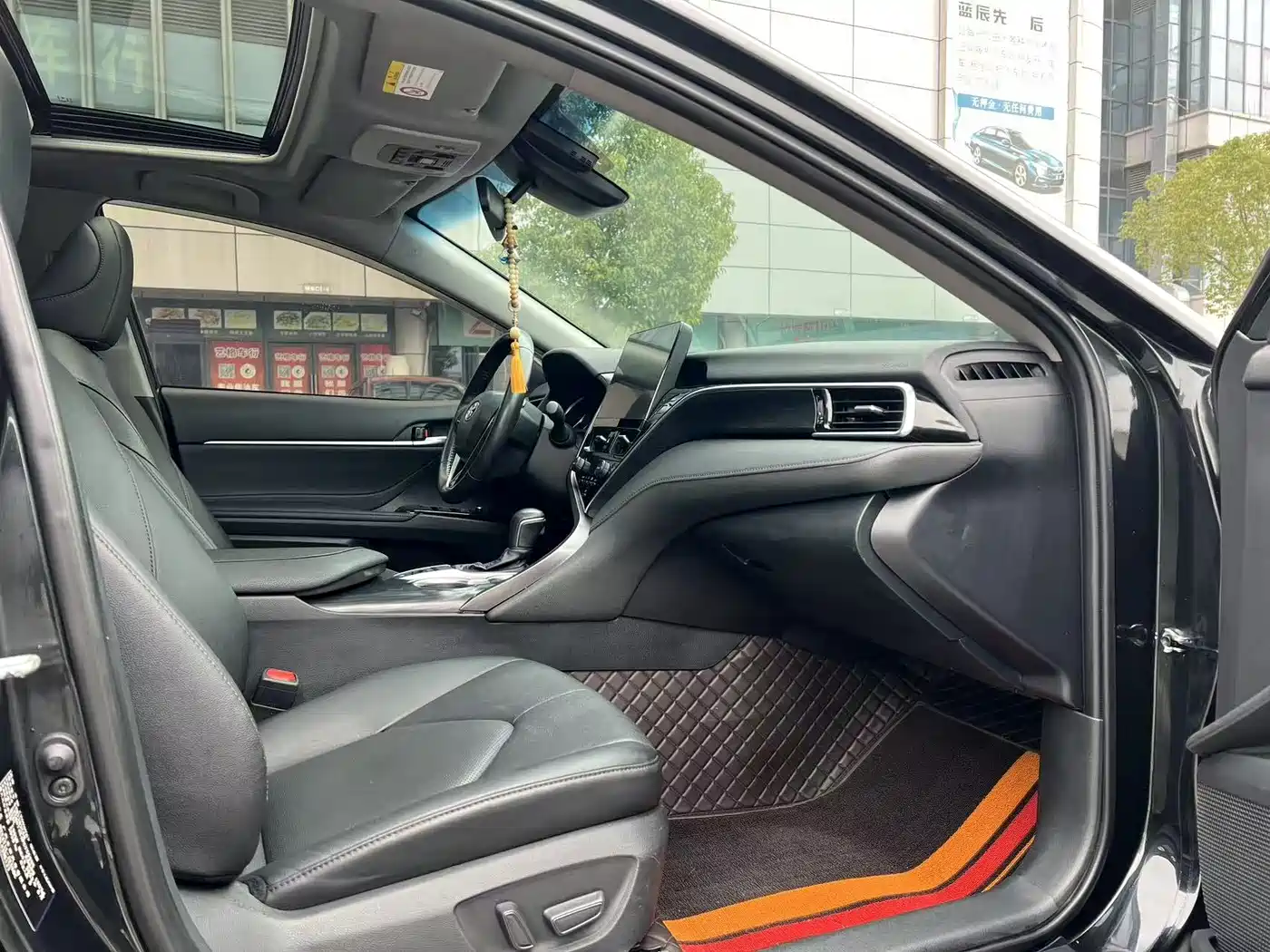 Toyota Camry 2023 2.0G Luxury Edition фото 7