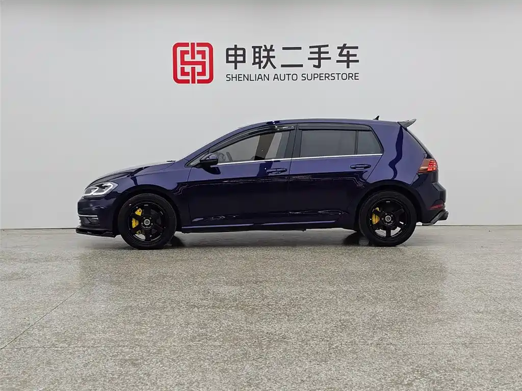 Volkswagen Golf 2020 Beloved Edition 280TSI DSG Comfort фото 4