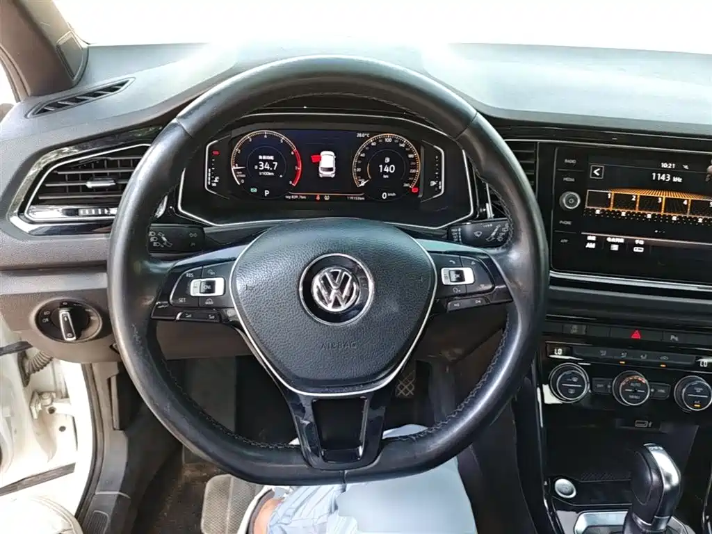 Volkswagen T-ROC 2018 280TSI DSG 2WD Luxury China V фото 11