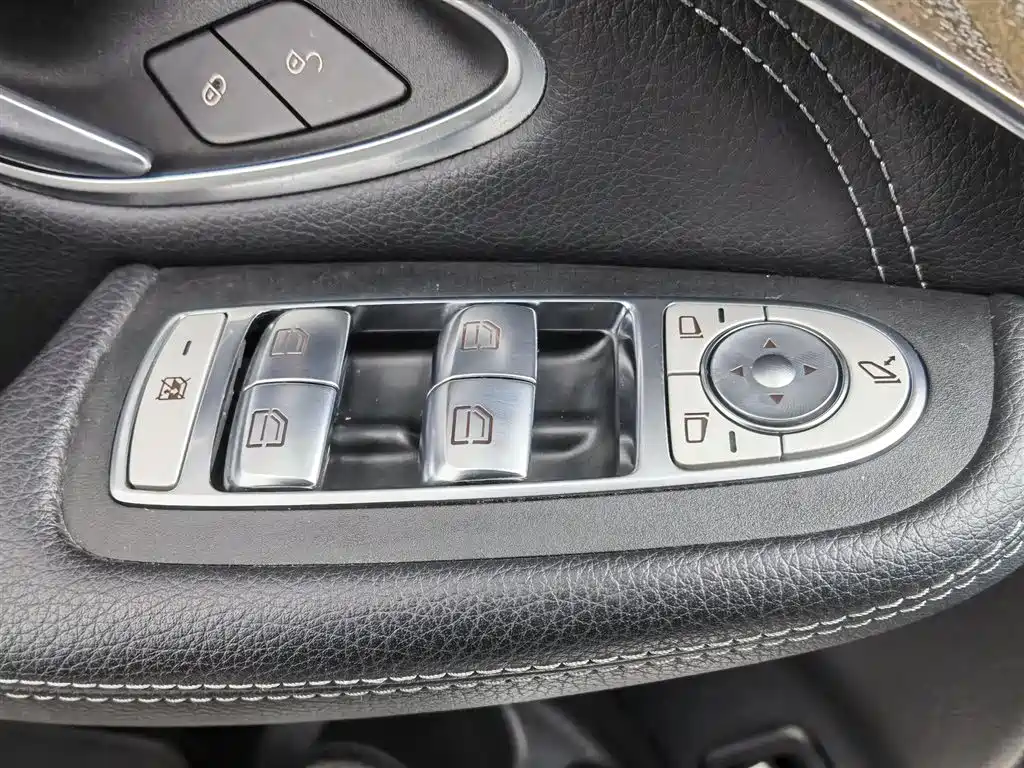 Mercedes-Benz GLC 2020 GLC 300 L 4MATIC Dynamic фото 9