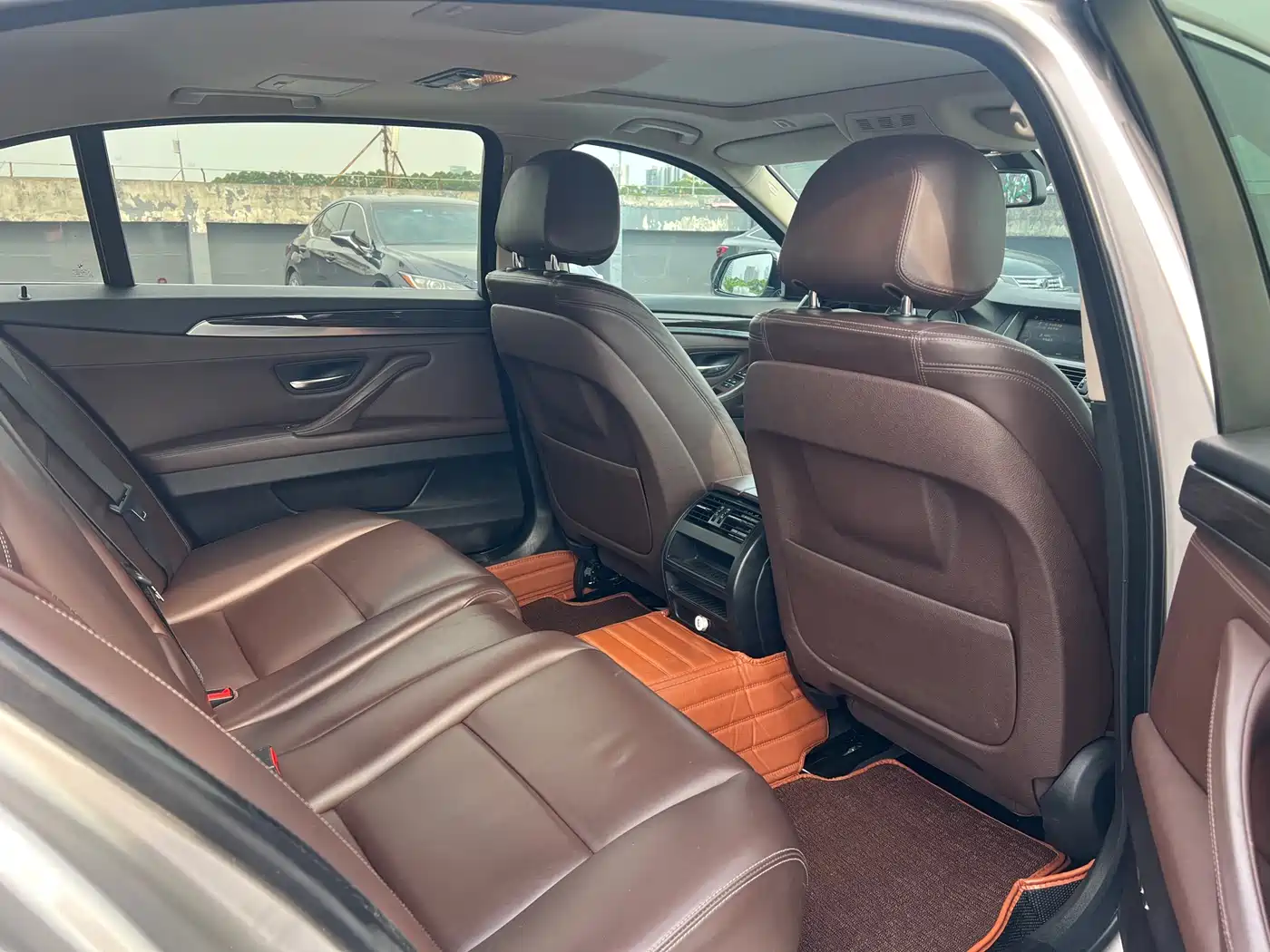 BMW 5 Series 2014 525Li Luxury Design Package фото 11